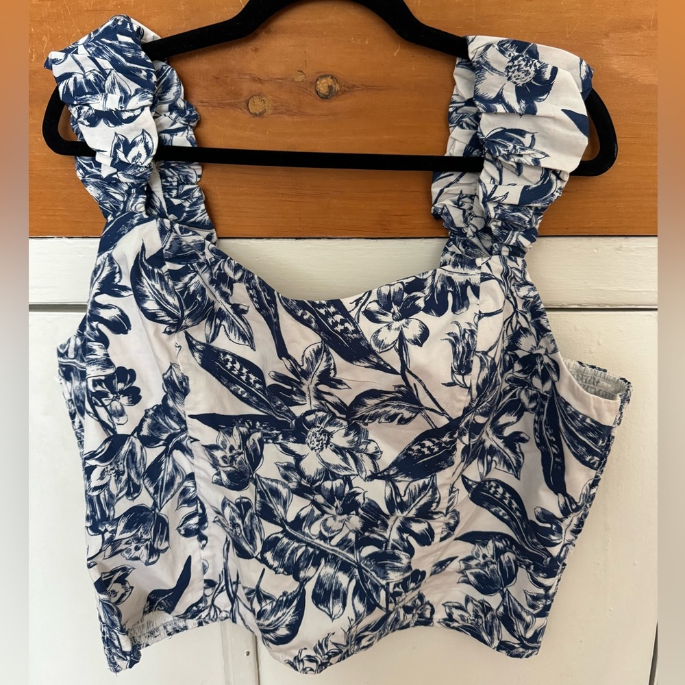 Abercrombie & Fitch Crop Top